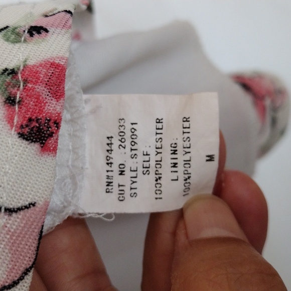 EMBER Women's Blouse Size M Short Sleeve Floral Print - Picture 9 of 10